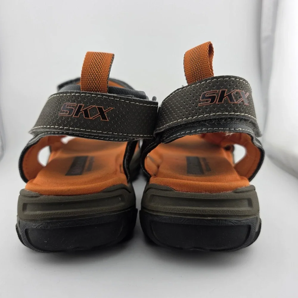 Skechers good moderately